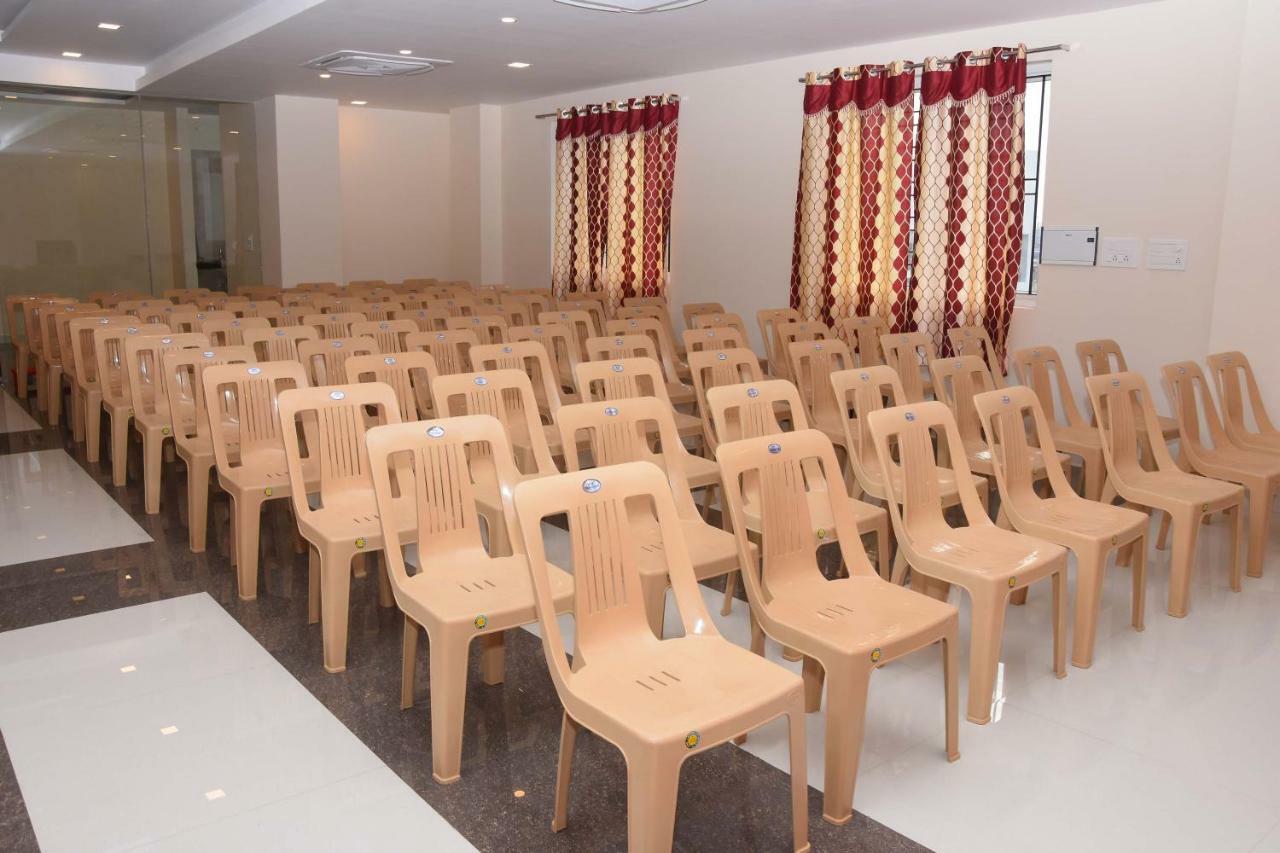 Salem Regency - A Business Stay Екстер'єр фото